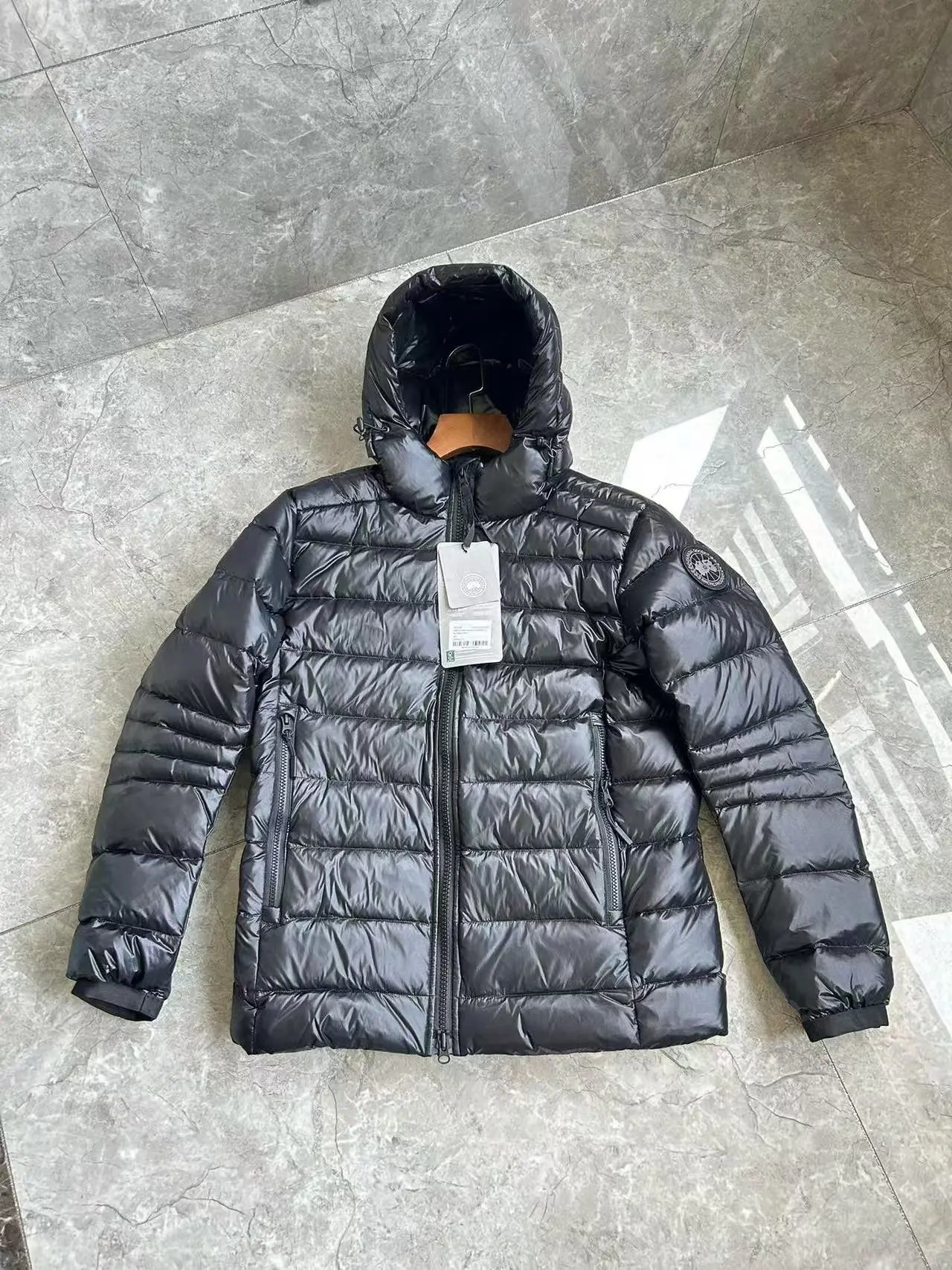 黑色黑标