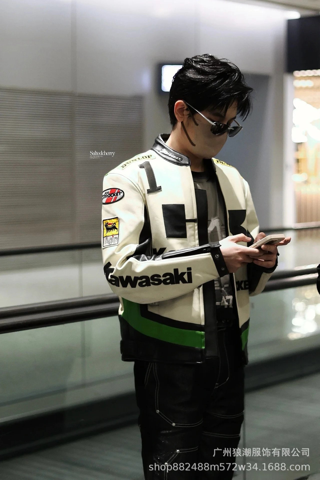 RC1112绿拼白