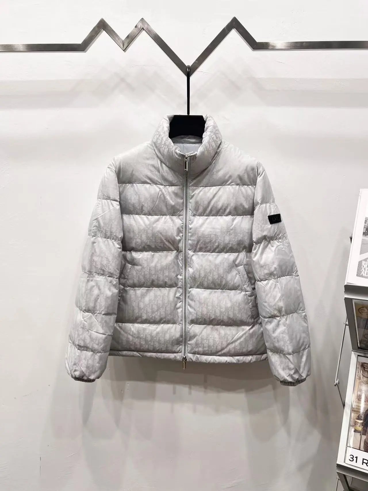 18 Dior