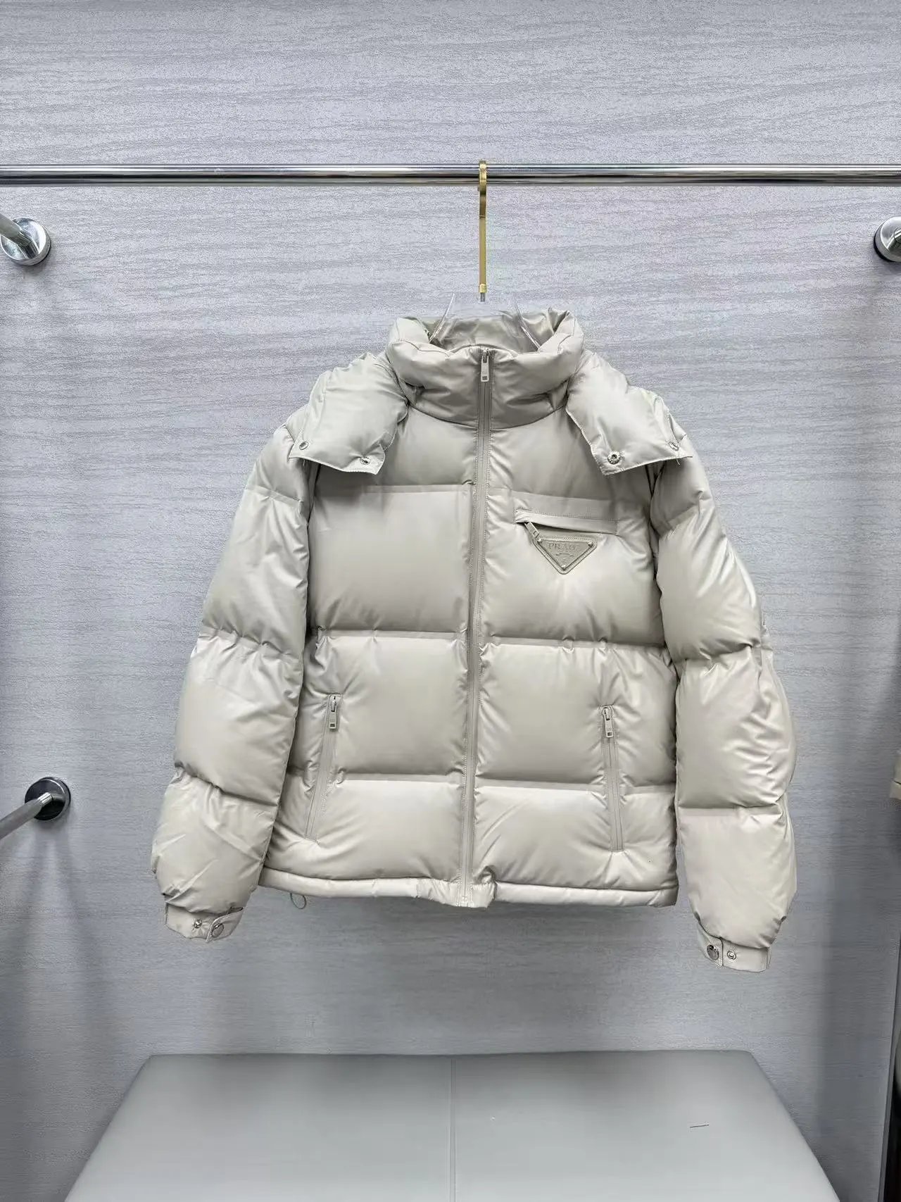 28 Prada