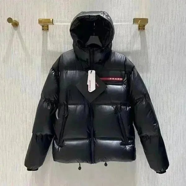 B35黑色连帽