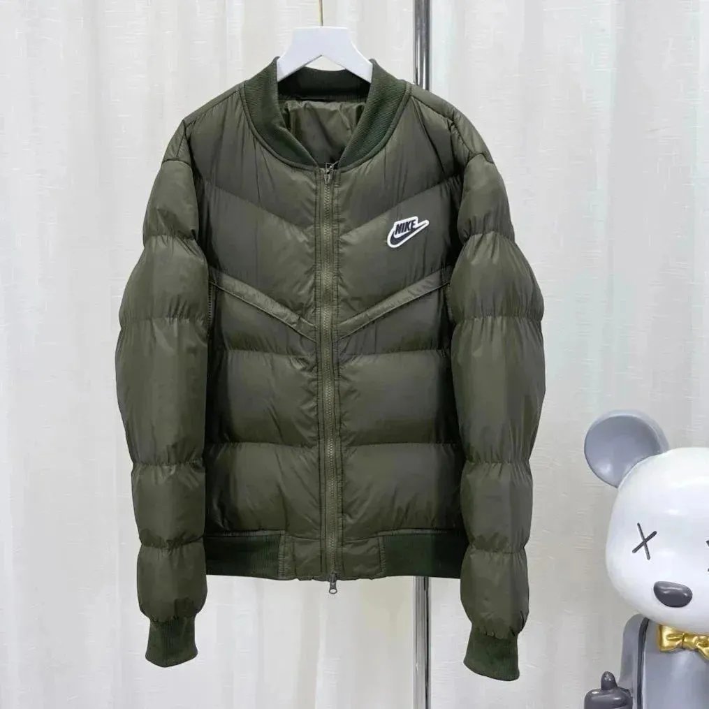7 Nike Green
