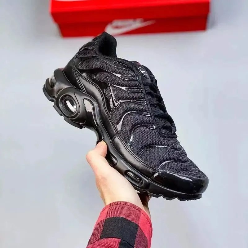 32黑色