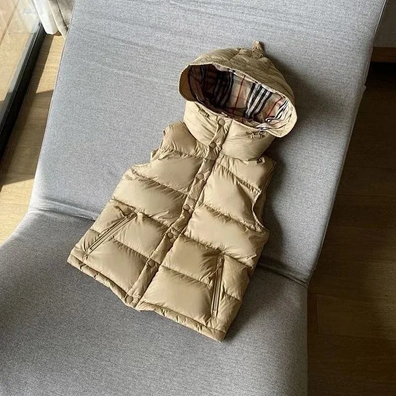 Burberry无袖马甲 卡其色