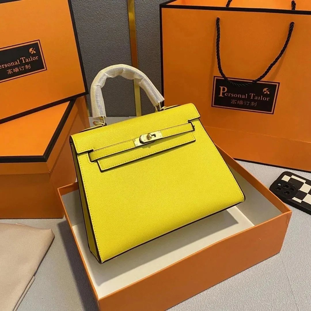 黄色金扣