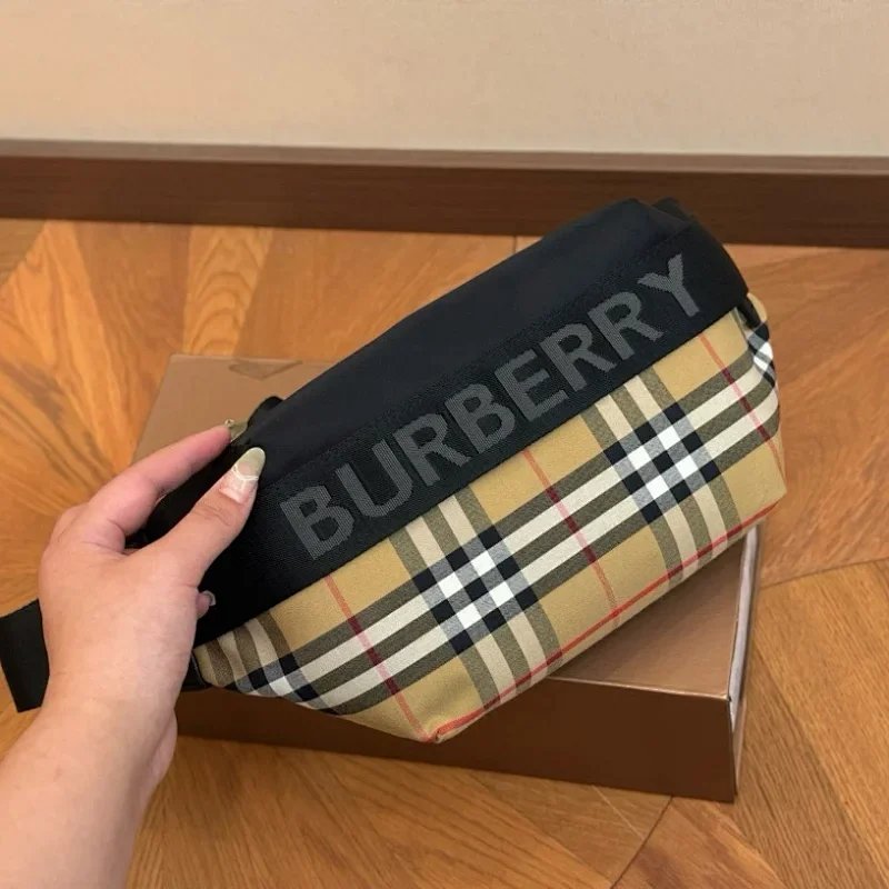 Burberry 6