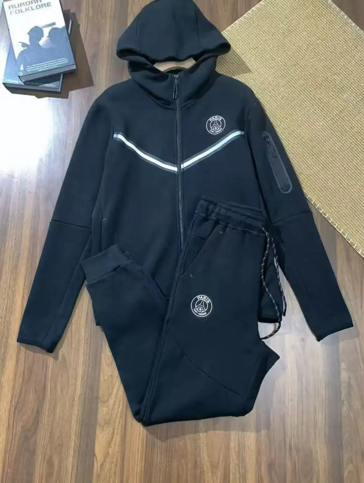 黑色  套装 球队款