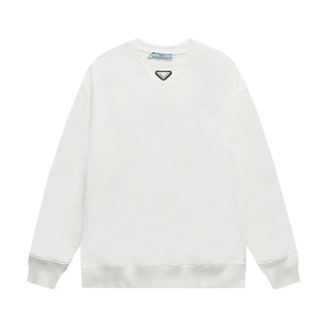 白色 （贴领金属三角标）