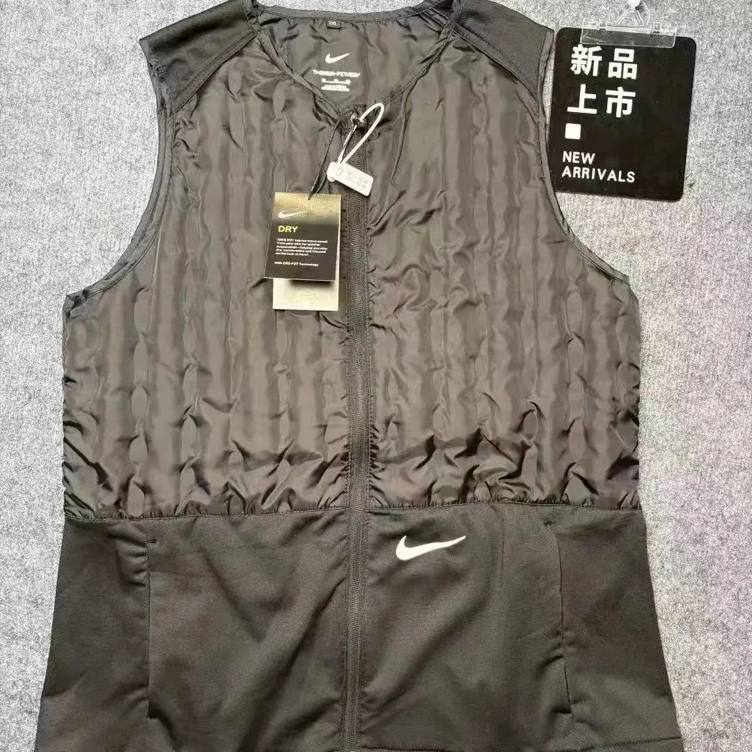 黑色夹克