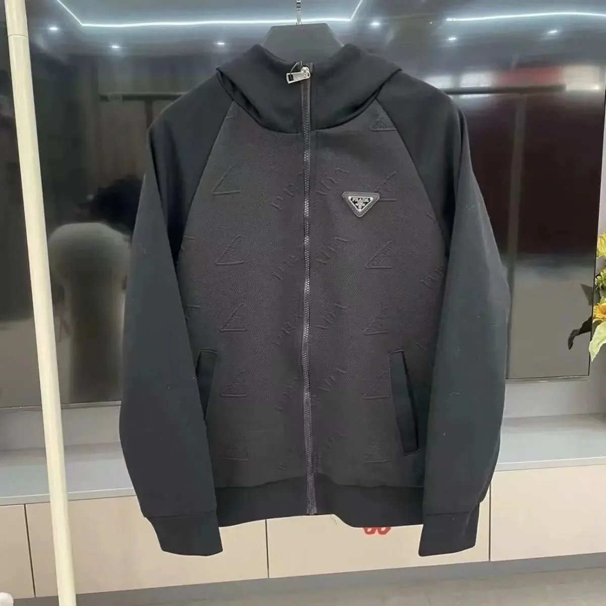 Prada11