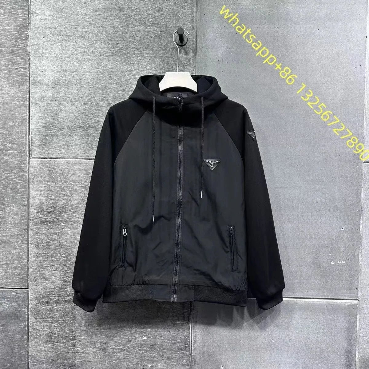 Prada22