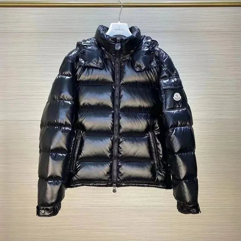 M蒙亮黑色