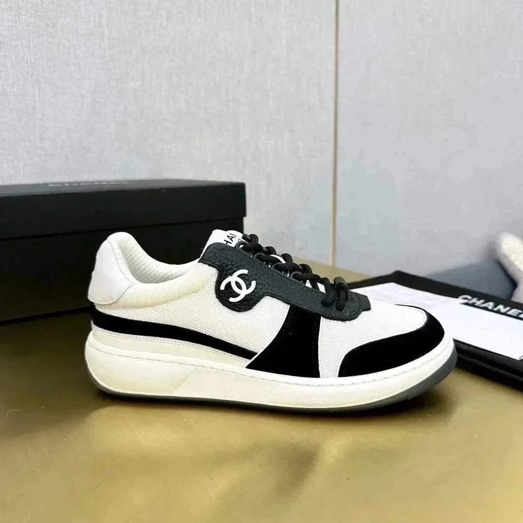 15黑白005