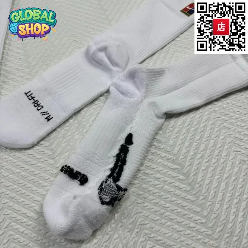 31(three pairs)