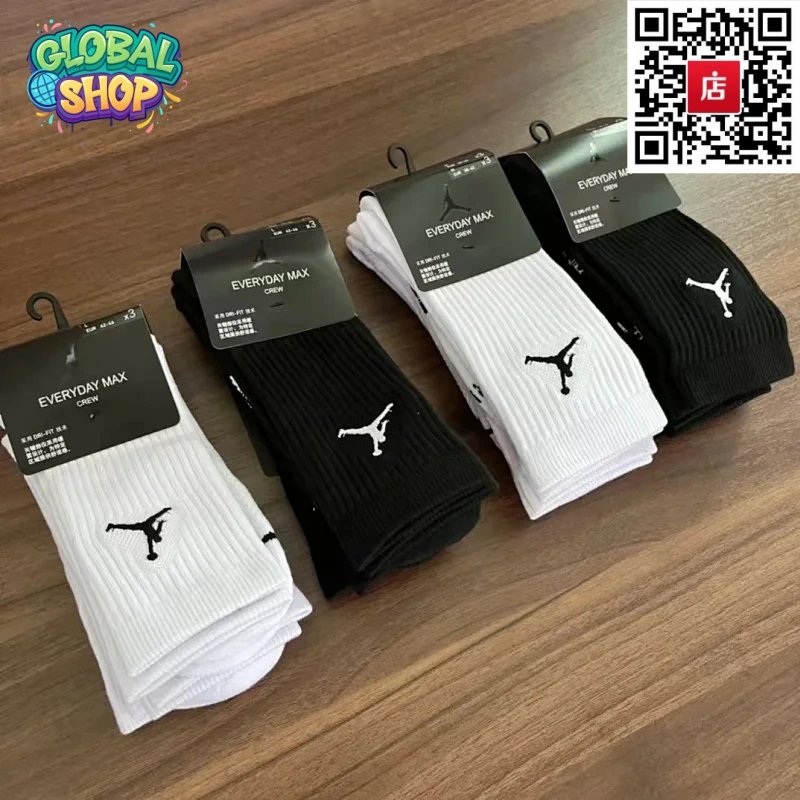 4(four pairs)
