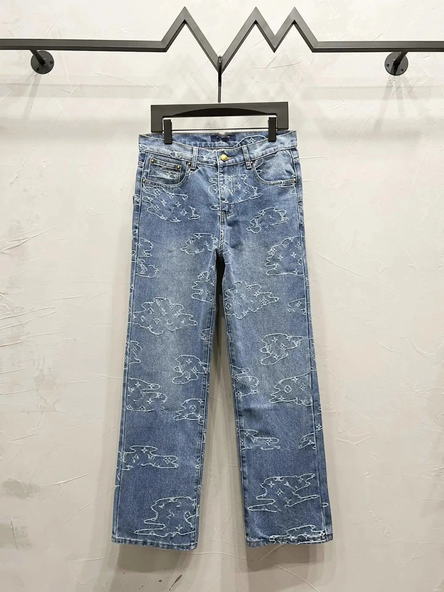 LYM900
