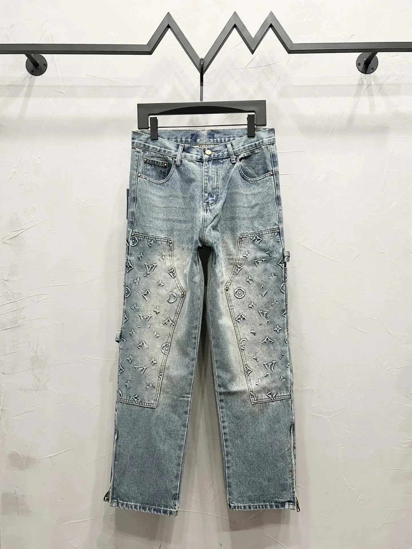 LYM907