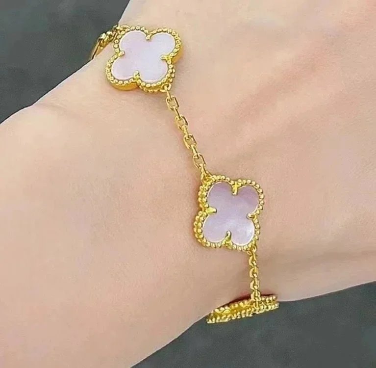 黄金色粉贝母