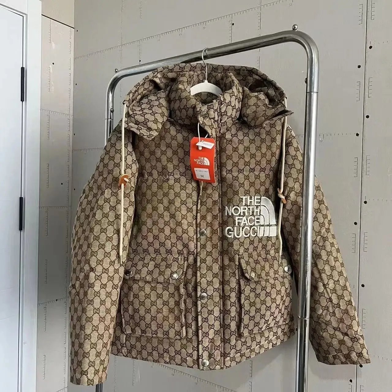 Gucci03-卡其色（棉服）
