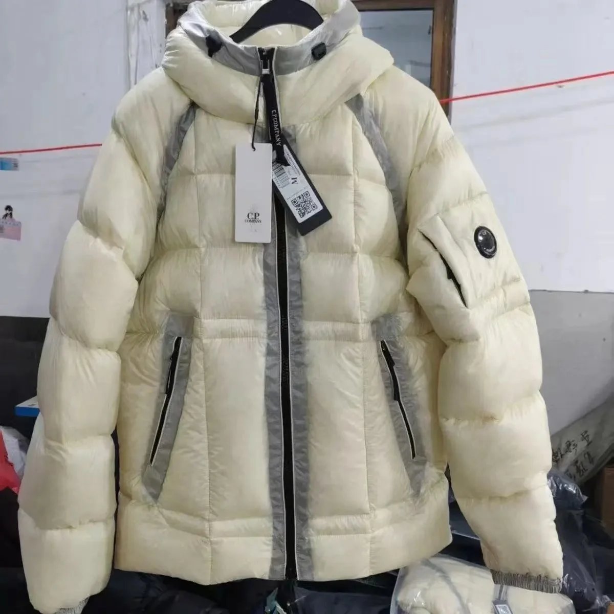 最新热门款Cp羽绒服
