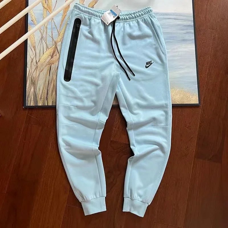 纯色 蓝色裤子