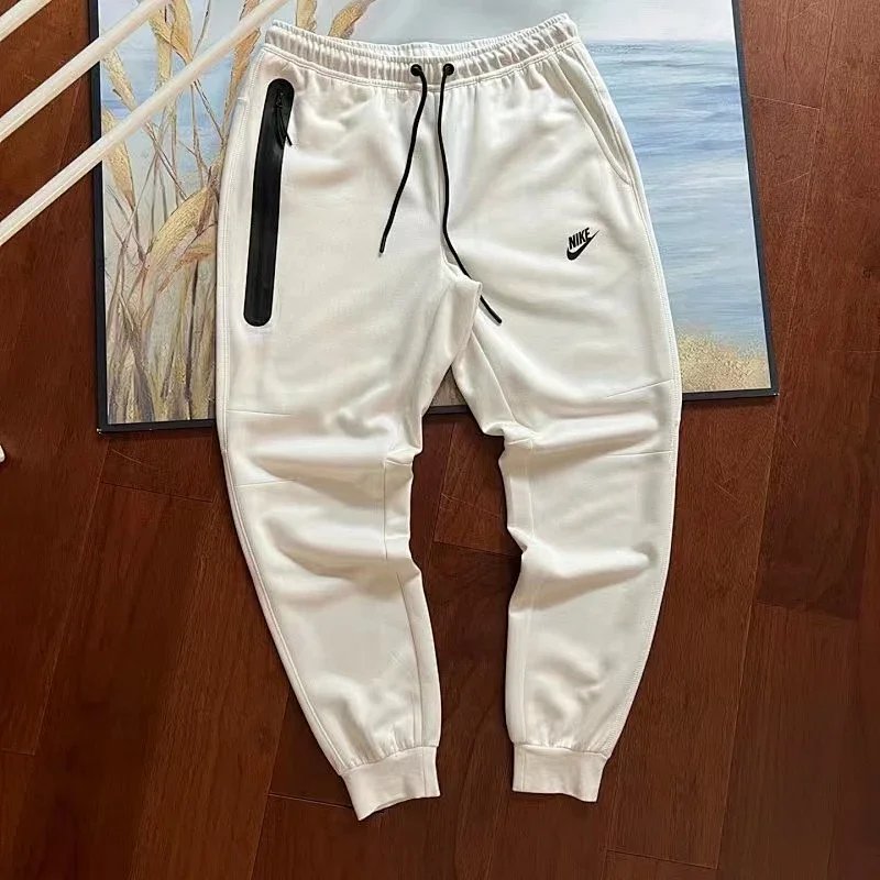 纯色 米白色裤子