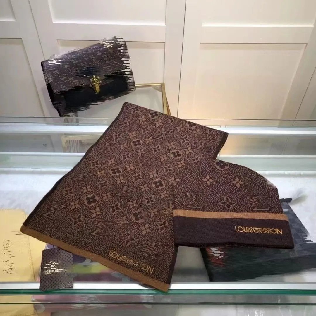 LV-棕色棕条纹套装
