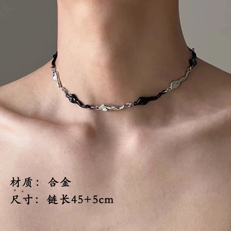 36#黑白褶皱项链