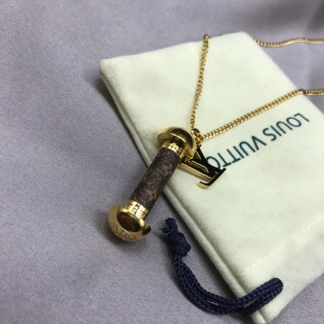 新款哑铃皮吊坠项链-黄金色