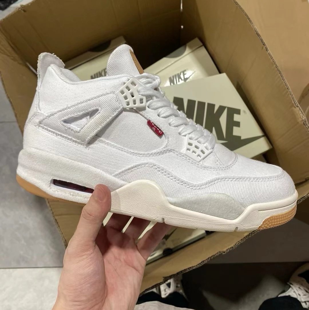 李维斯联名白