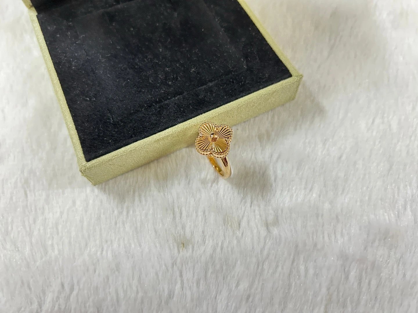 玫瑰金