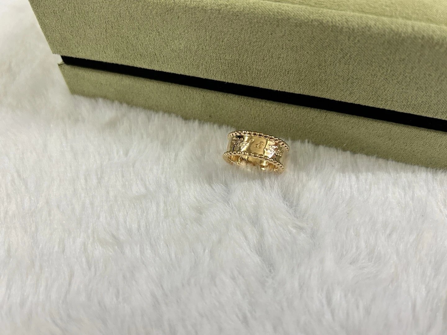 玫瑰金