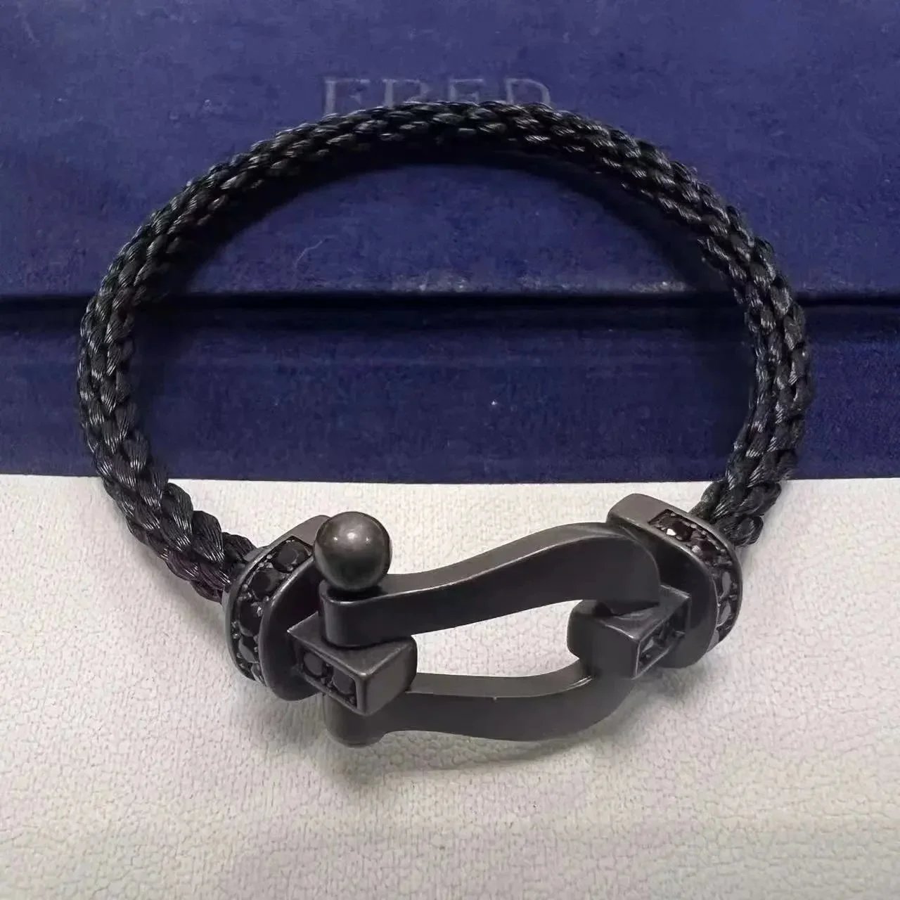 TOP Quality 黑武士半钻黑马蹄扣【磨砂】