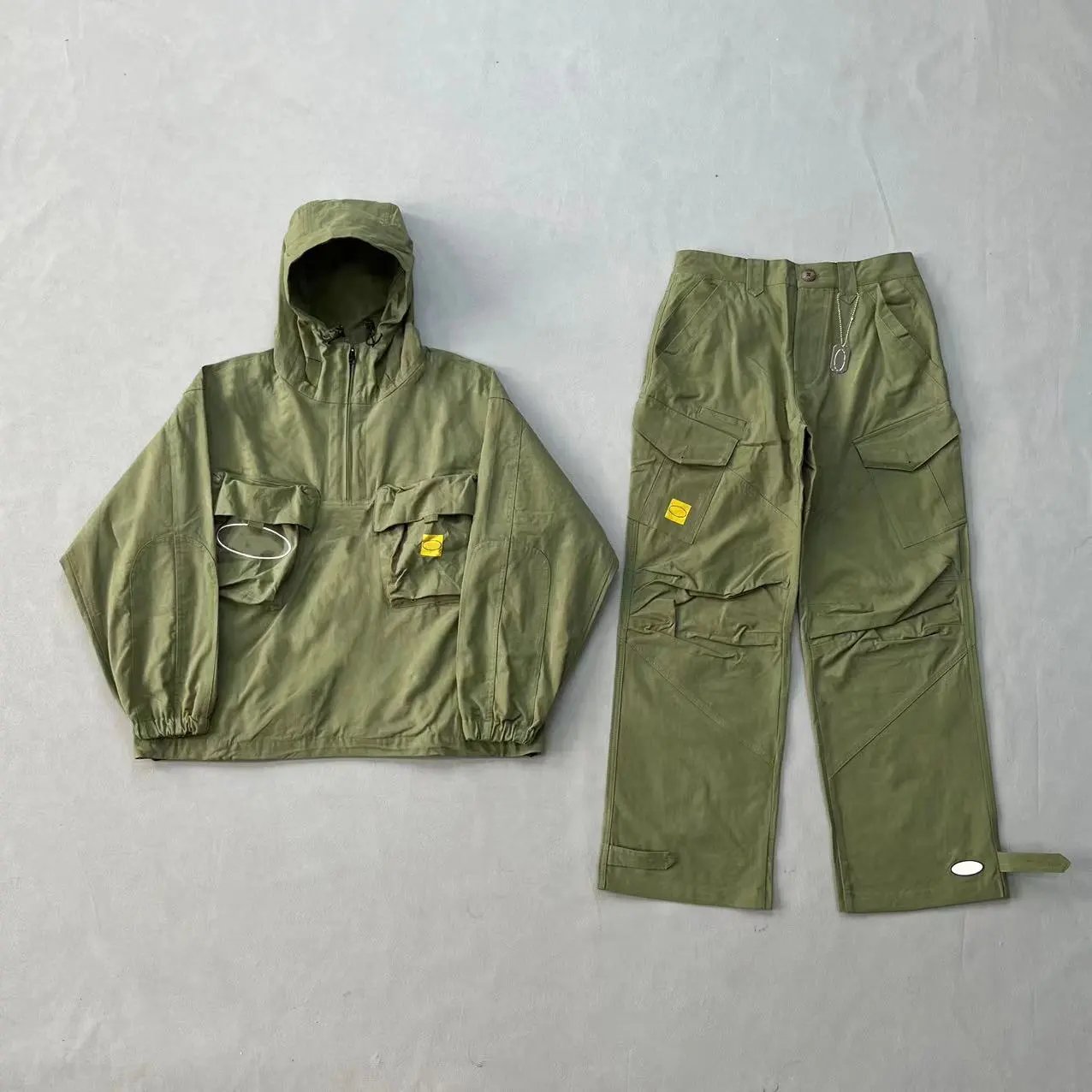 军绿斜口袋套装(TOP+PANTS)