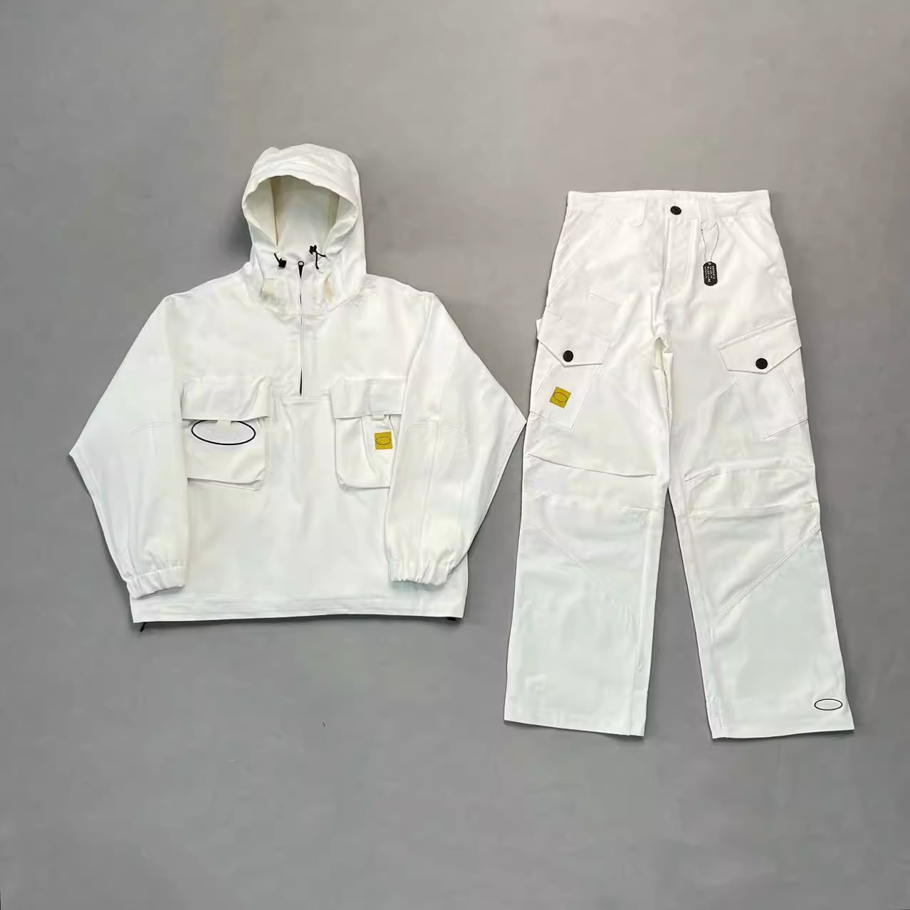 白色斜口袋套装(TOP+PANTS)