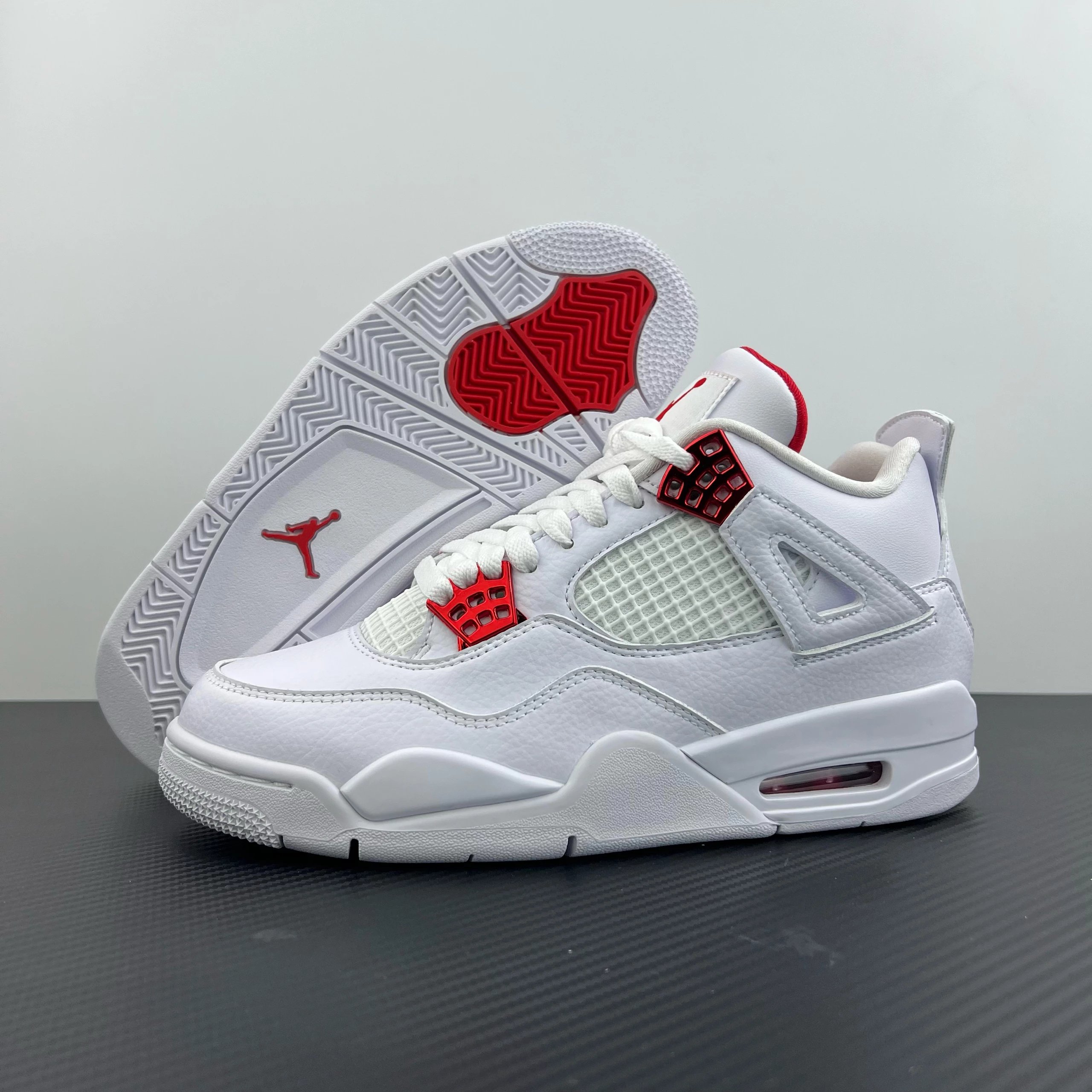 Aj4 University Red 白红