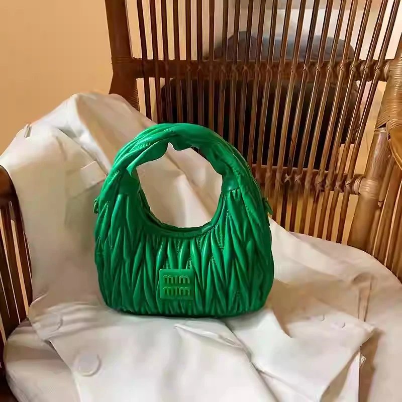 绿色