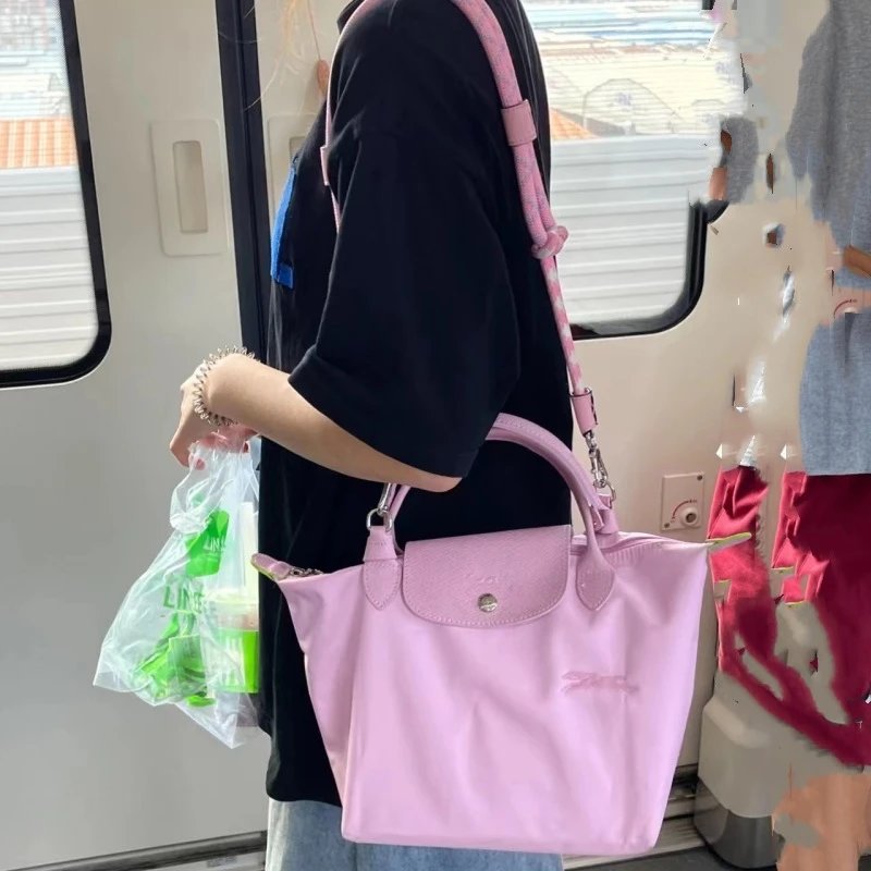 新粉色