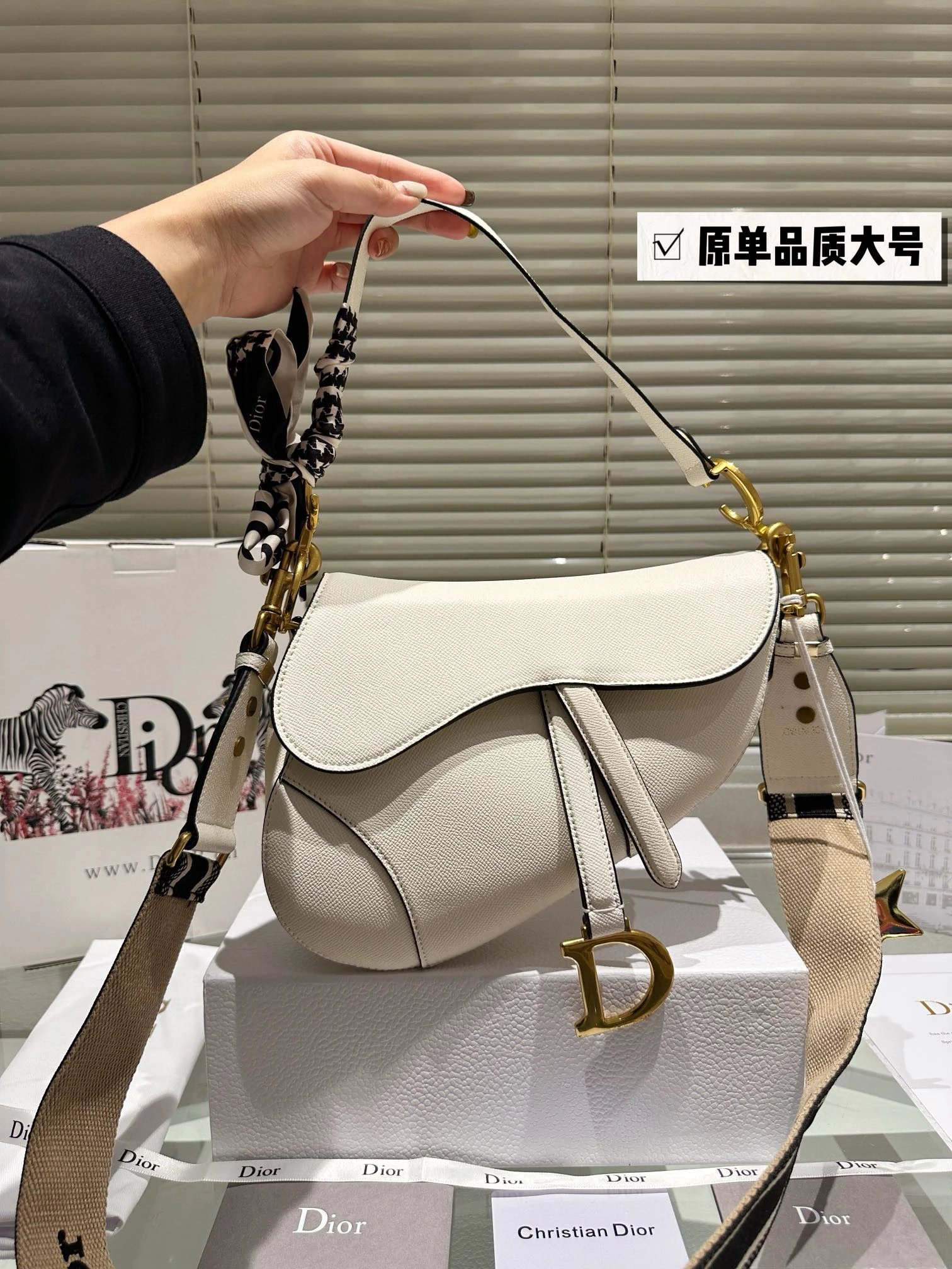 白色white