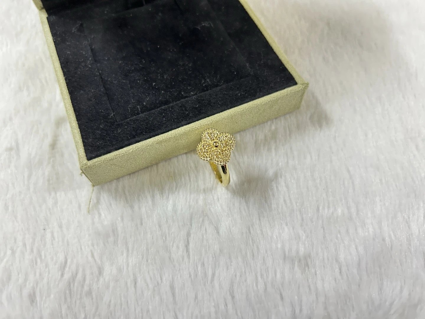 金色