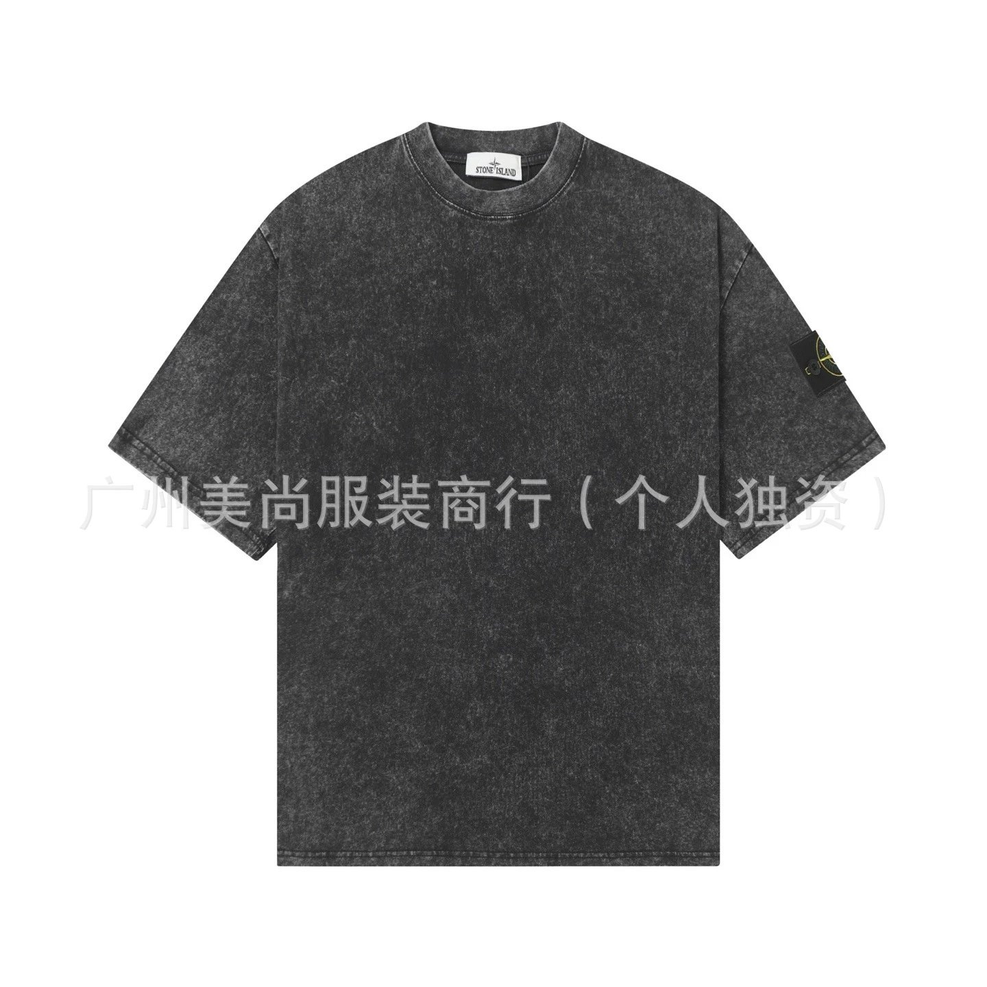 黑色