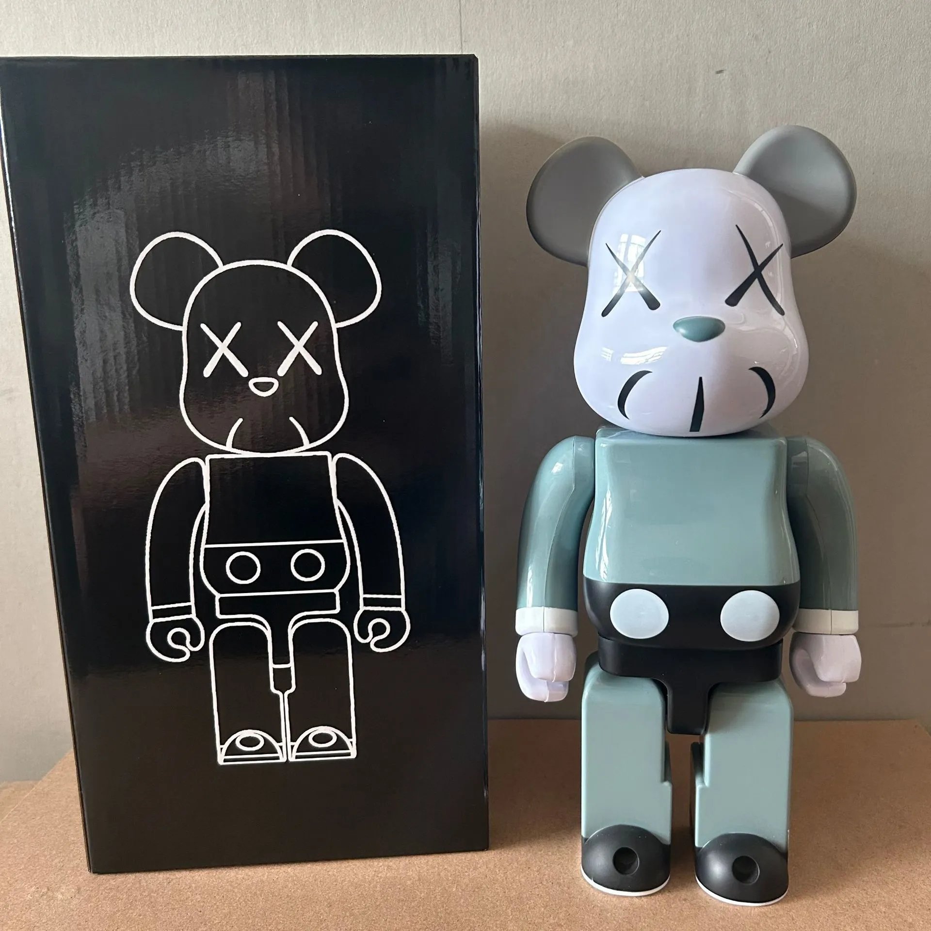kaws