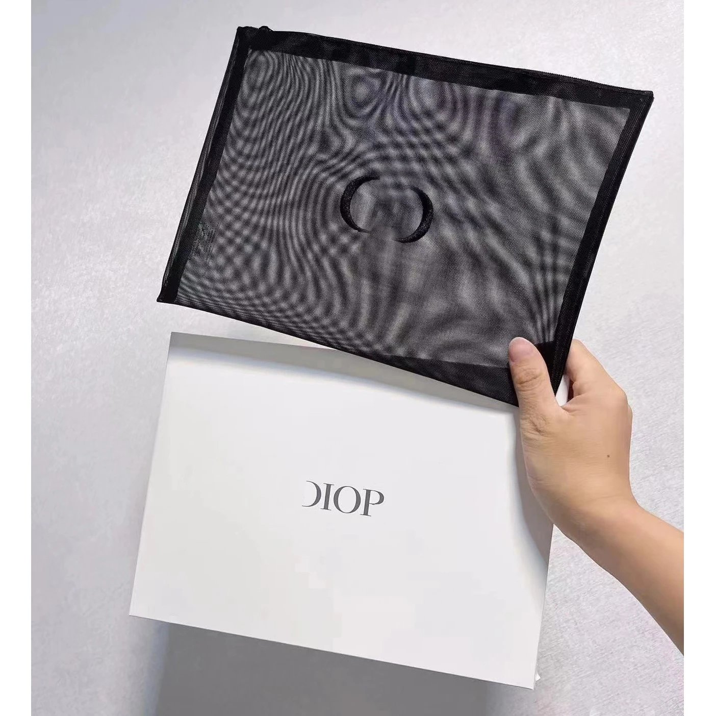 黑网纱包刺绣黑logo（有礼盒）