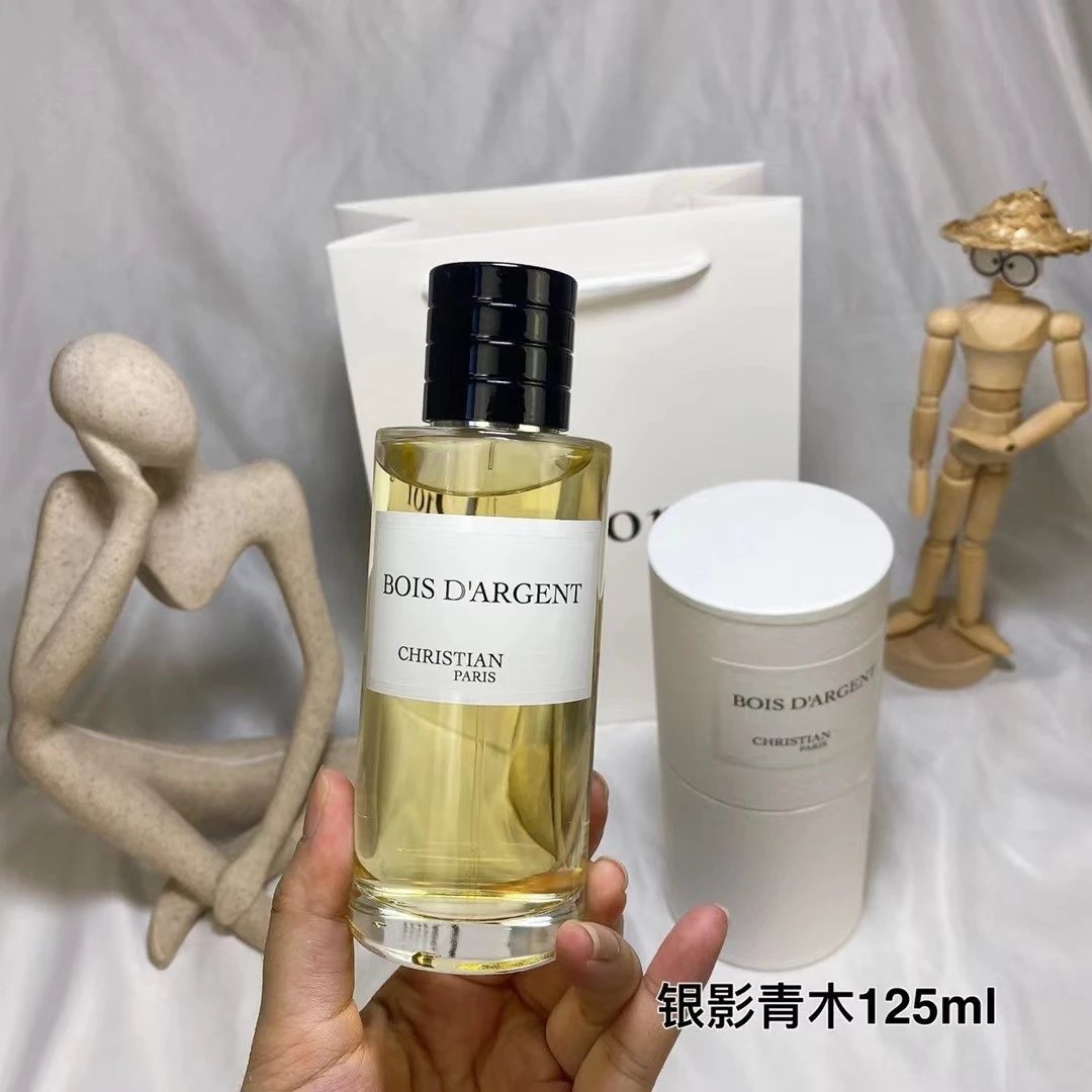 银隐青木