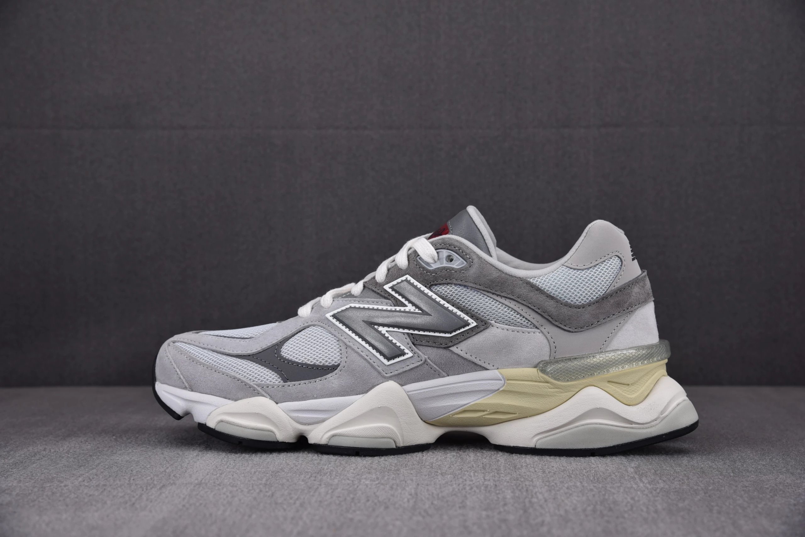 U9060GRY