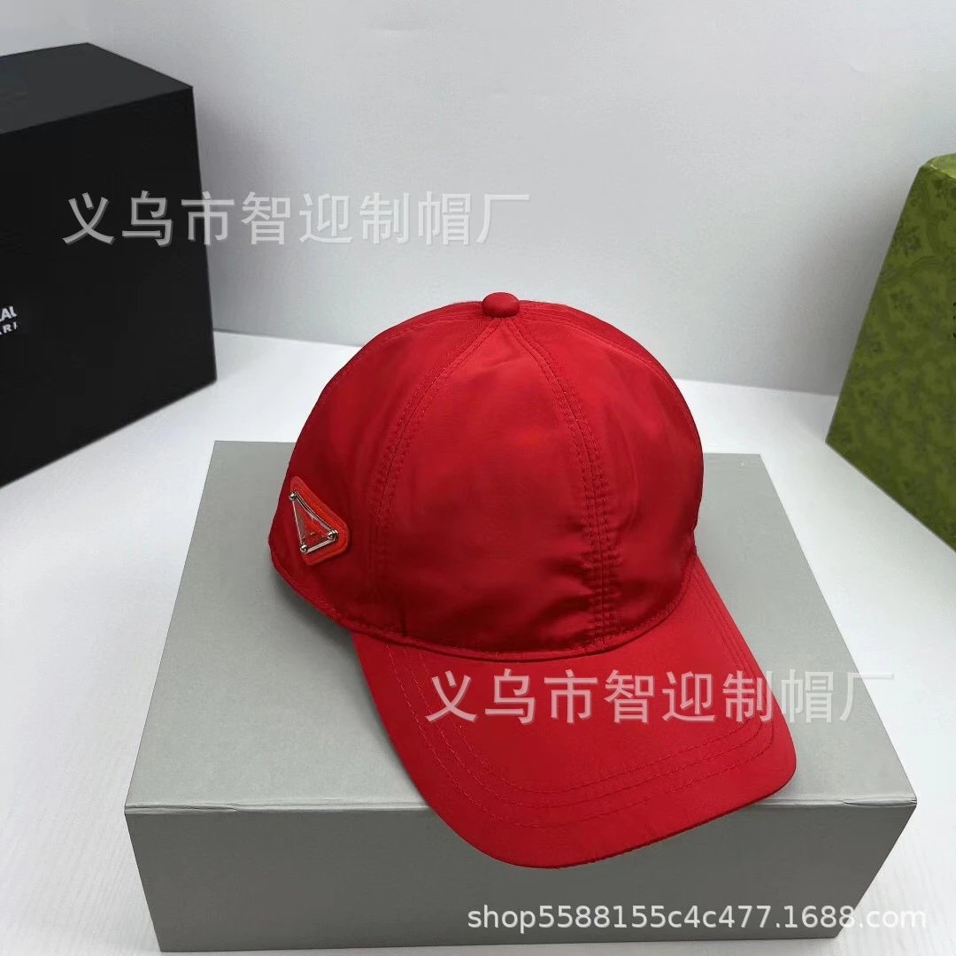 红色