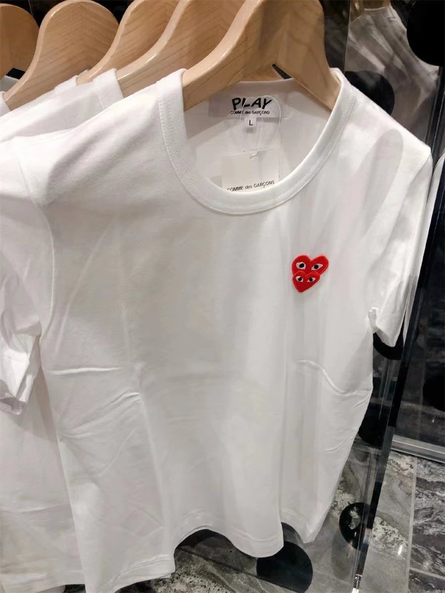 白色红叠心