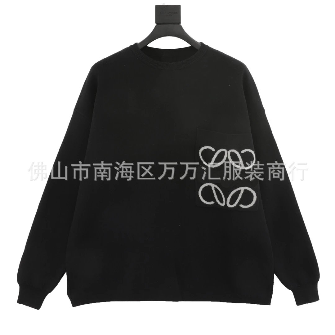 黑色