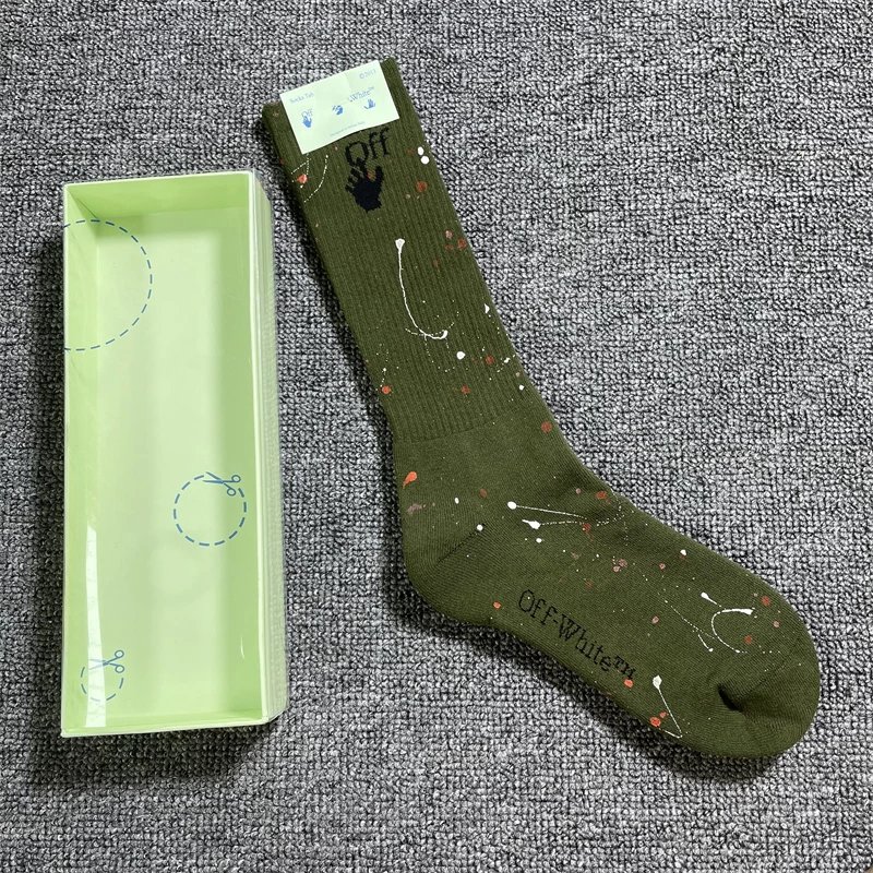 泼墨军绿