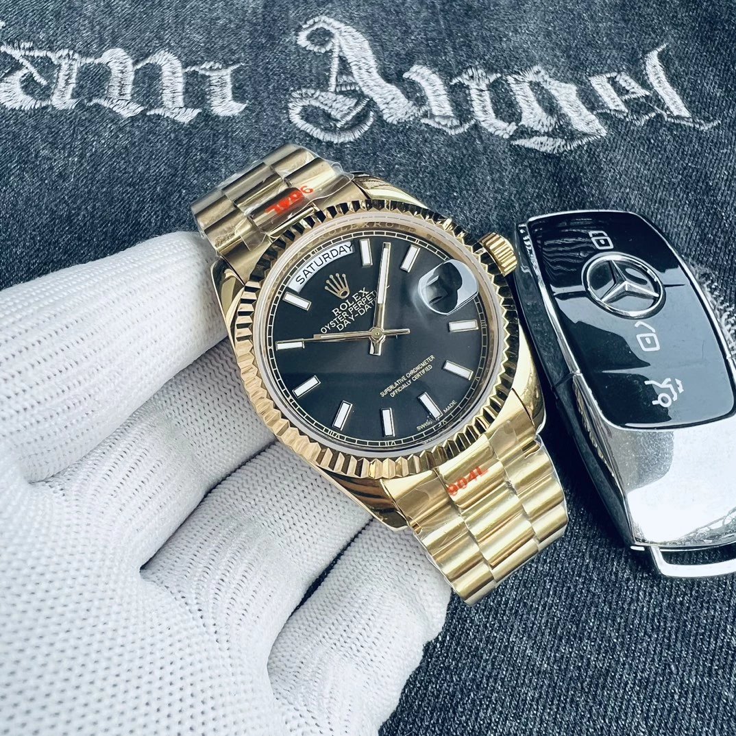 黄金色壳·黑盘钢带 41MM【适用男款】